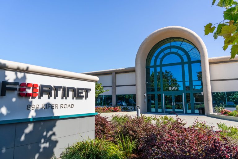 Fortinet stock plunges 25% despite strong Q2 earnings: analysts point to this red flag