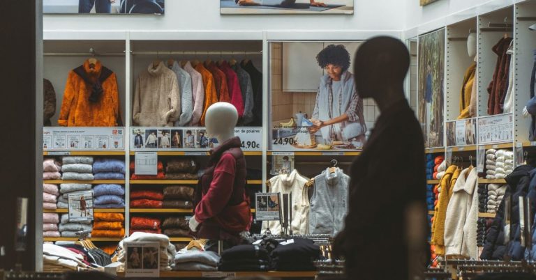 Uniqlo owner sees stronger profit and sales on US growth