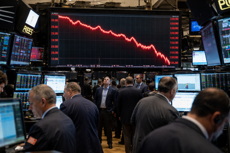 S&P 500 could fall to 6,150: analyst explains how to play the dip